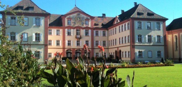 Urlaub für die Augen: Die Blumeninsel Mainau am Bodensee