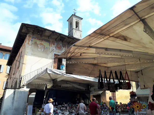 Markt in Orta San Giulio Bild 3 bearbeitet klein