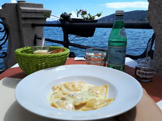 Restaurants in Baveno Bild 8 bearbeitet klein