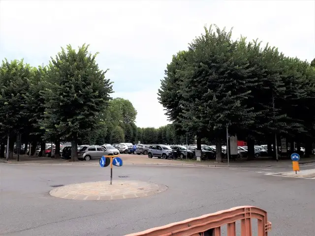 Markt in Borgomanero Bild 3 bearbeitet klein NEU