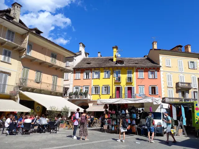 Markt in Domodossola Aufmacher 2 bearbeitet klein