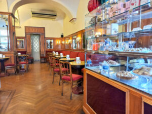 Cafés in Turin Bild 10 bearbeitet klein