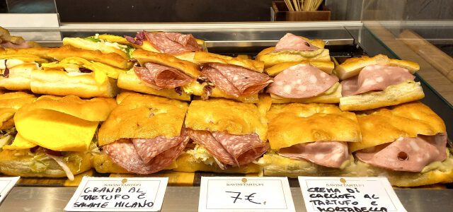 Essen und trinken in Mailand: Tipps von Frühstück bis Abendessen