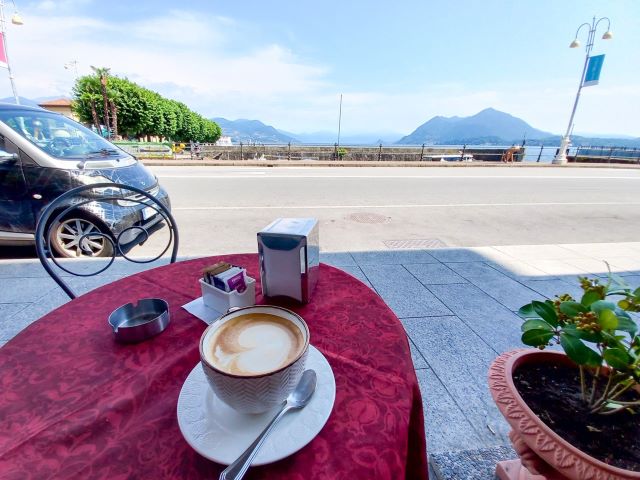 Frühstücken in Stresa Bild 4 bearbeitet klein