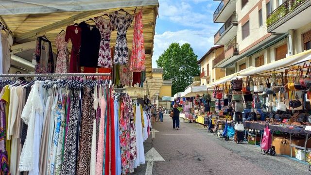 Mittwochs am Lago Maggiore: Der Markt in Gravellona Toce