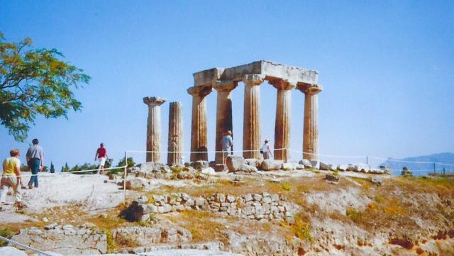 Auf nach Griechenland: 5 Orte nahe Athen, die man nicht verpassen sollte Auf nach Griechenland: 5 Orte nahe Athen, die man nicht verpassen sollte