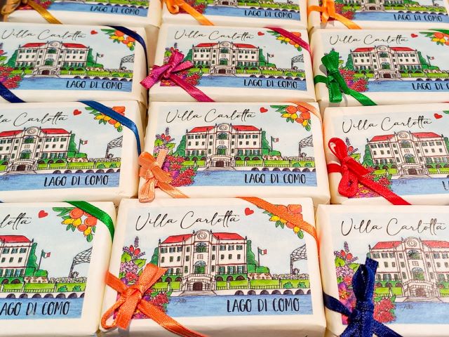 Villa Carlotta am Comer See Bild 4 bearbeitet klein / Ein hübsches Souvenir: Seifen aus dem hauseigenen Shop der Villa Carlotta.