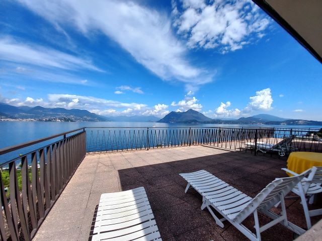 Zimmer mit Dachterrasse im Hotel Milan Speranza au Lac Stresa