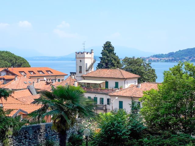 Meina gilt als ruhiger Urlaubsort am Lago Maggiore